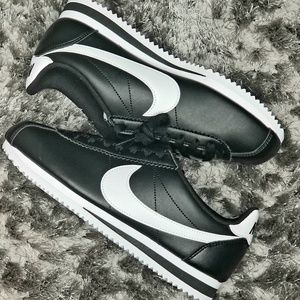 Brand New Nike Cortez Blk/Wht